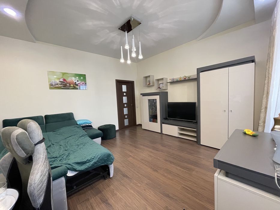 3-кімнатна, Центр, Печерськ, метро Печерська, вул. Коновальця 36-Е