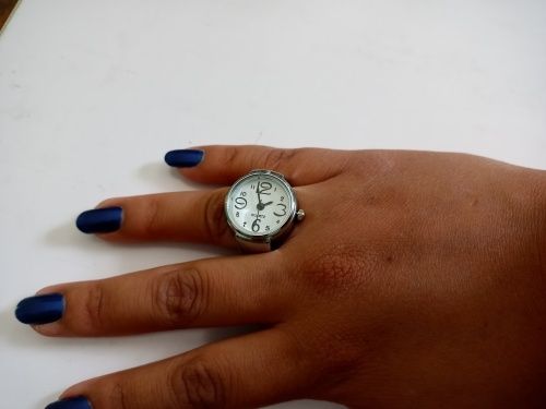 Stylowy damski zegarek pierwszonek