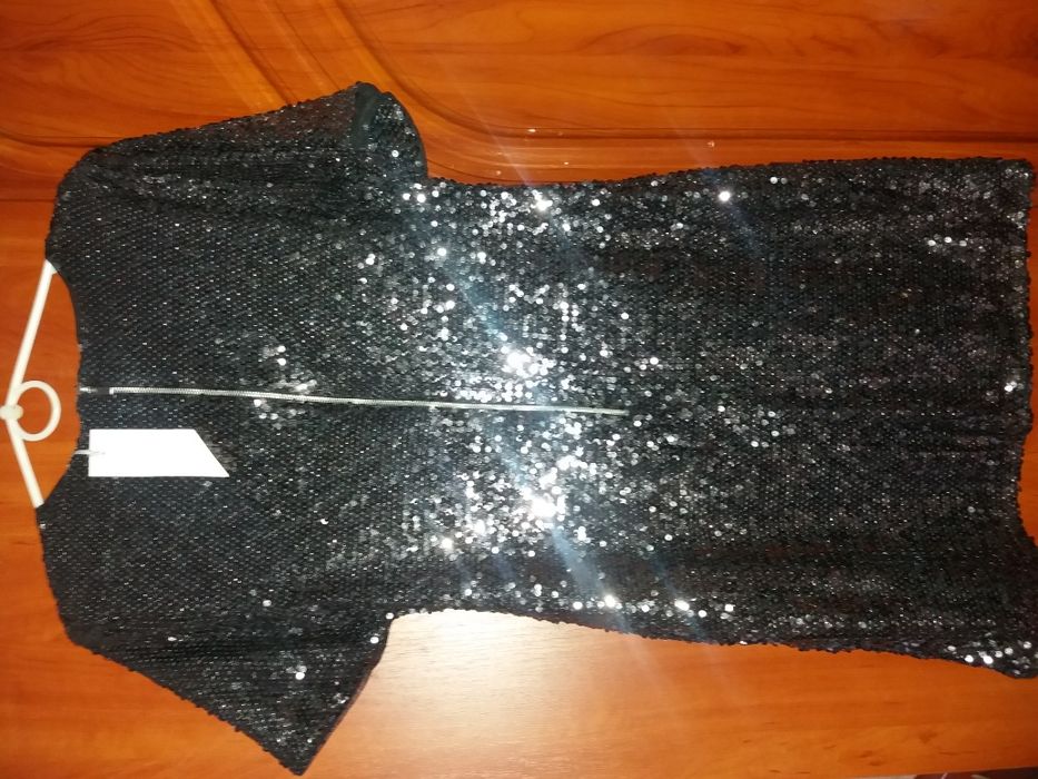 Вечернее платье        .