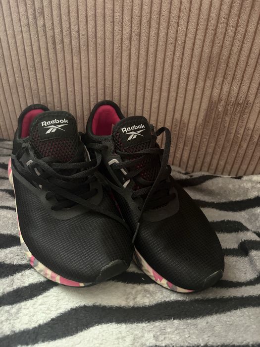 Buty Reebook czarno-różowo-kremowe
