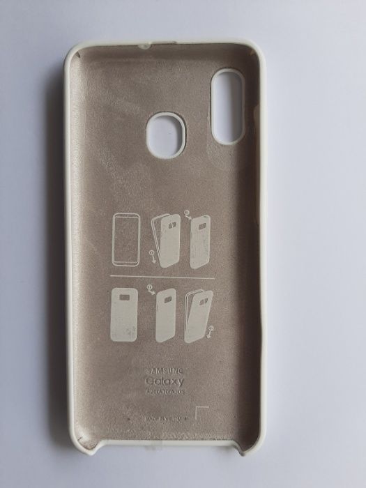 Capa branca nova telemóvel marca samsung a30