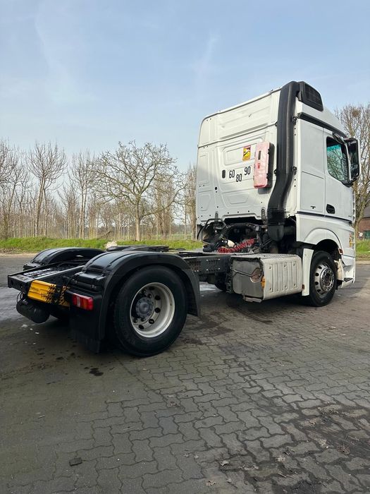 3 x Mercedes Actros 480 mil  km .2017