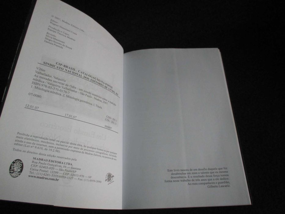 Livro As Moradas Secretas de Odin Valquíria Valhalladur Autografado
