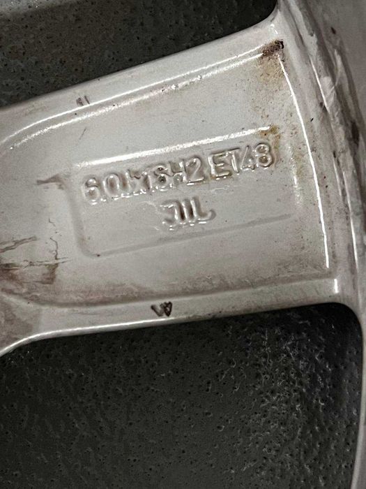 Oryginalne koła zimowe Audi A3 16" ET48 – komplet