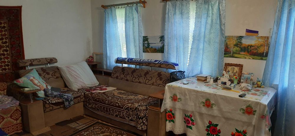 Будинок гарне розташування с.Красна Лука