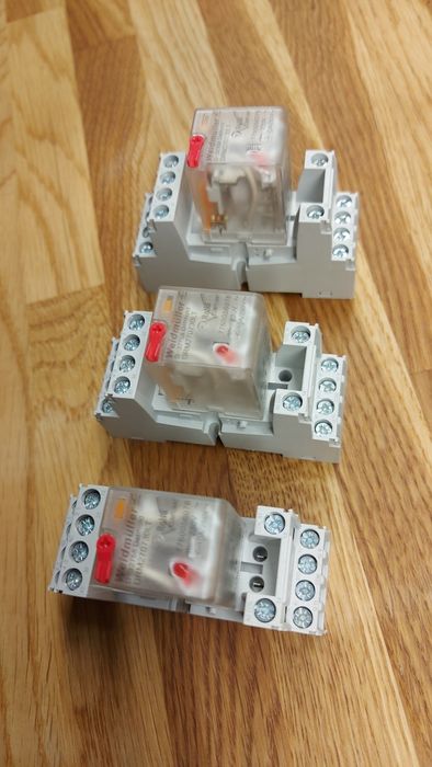 3 x Przekaźnik 230V + podstawa (SCHRACK, RELPOL, FINGER, WEIDMÜLLER)