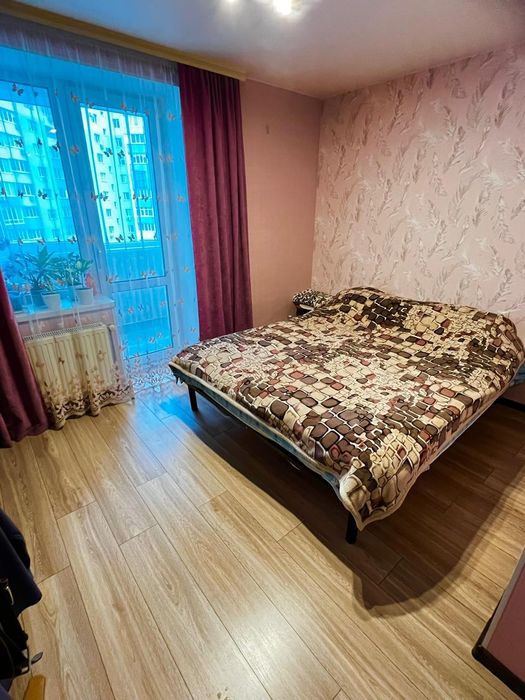 Продаж видової 3-х к. квартири
