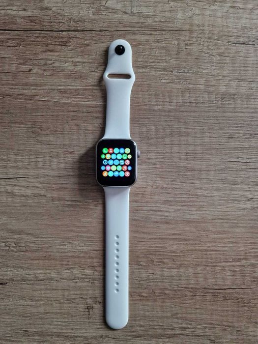 Smartwatch biały