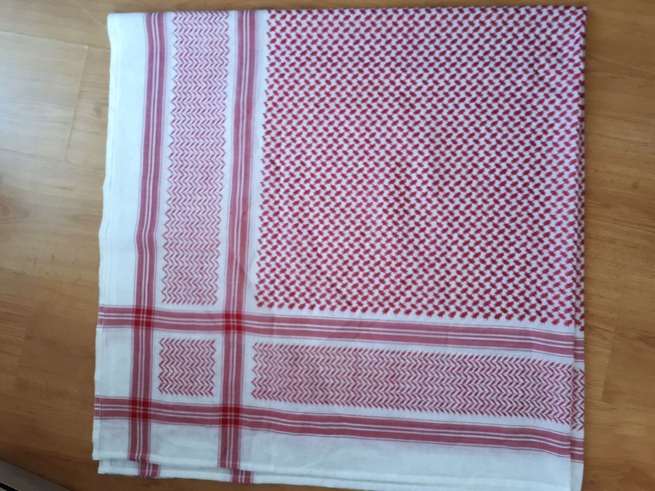 Chusta arafatka biało-czerwona