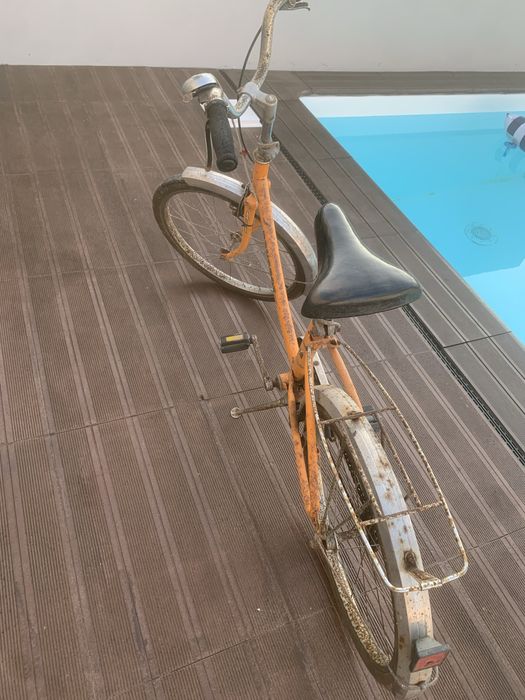 Bicicleta antiga peugeot