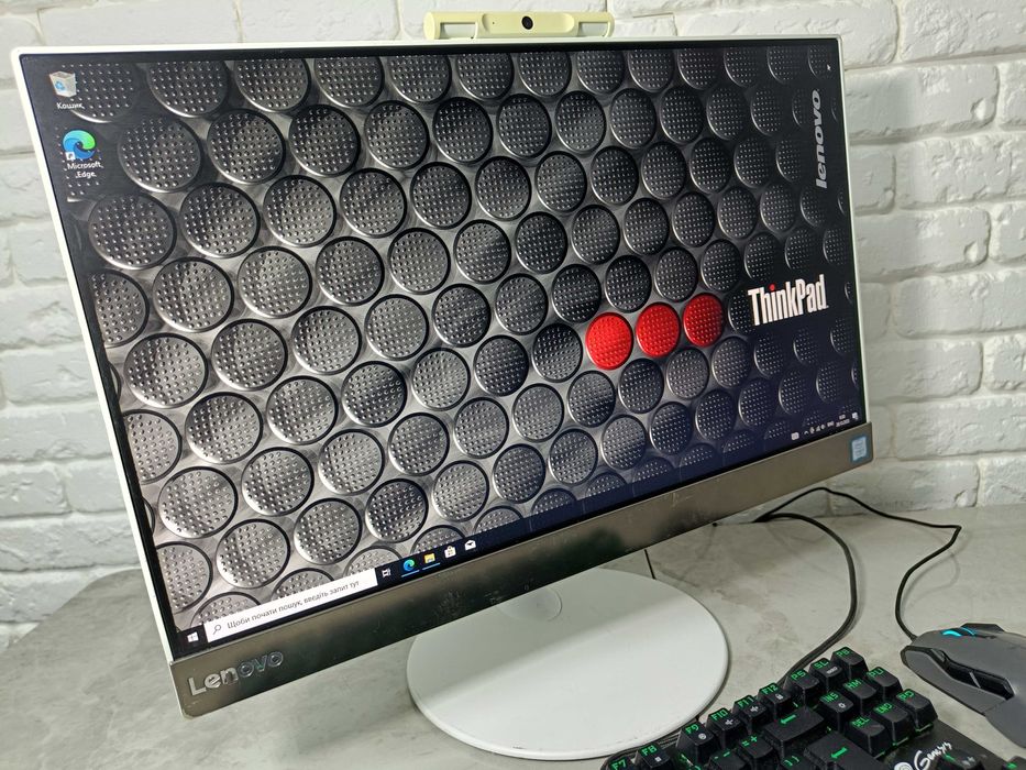 МОНОБЛОК AIO Lenovo V410 1920x1080 IPS i3 7100T DDR4 8GB SSD256GB WiFi