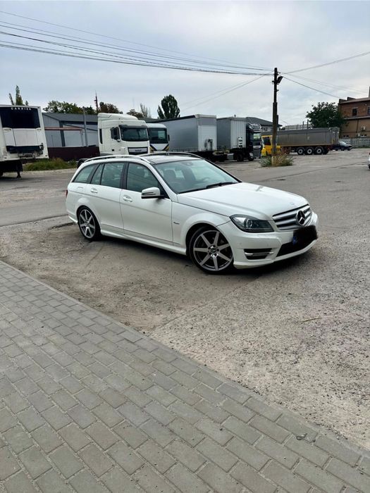Mercedes-Benz C-Class W204