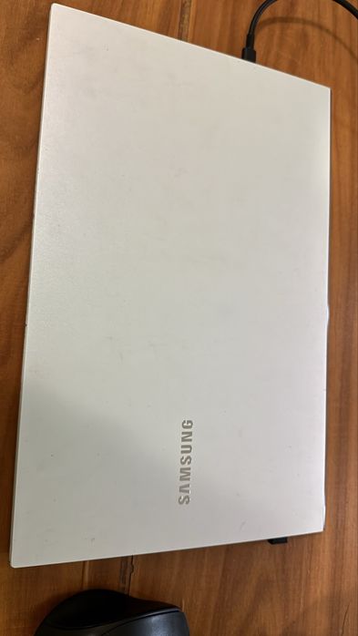 Ультра бук самсунг
