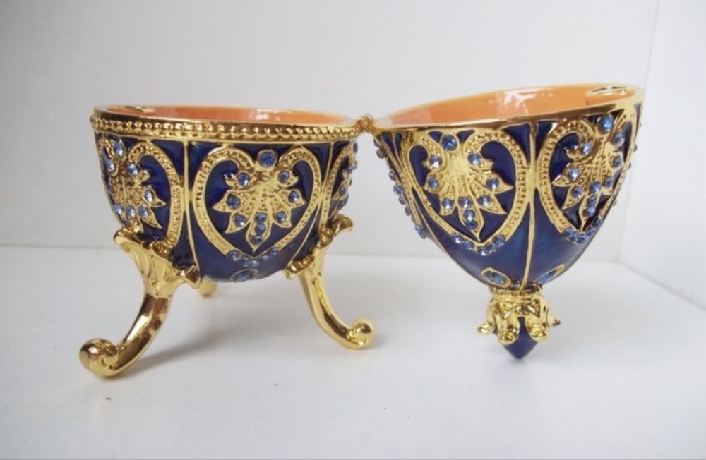 Ovo imperial Azul - Banhado a Ouro com 180 Cristais Azuis