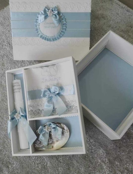 Conjuntos personalizados de batizado