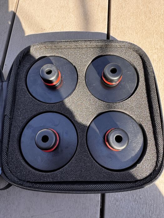 Піддонкратники для Tesla (комплект 4шт. в кейсі)