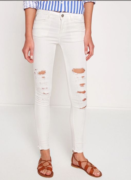 Джинсы рваные женские новые