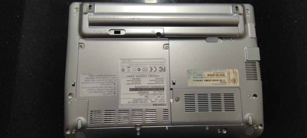 Portátil Toshiba NB305-10F para peças64737841427458123