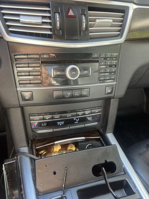 Sprzedam Mercedes benz E klase Cdi rok 2012  w212