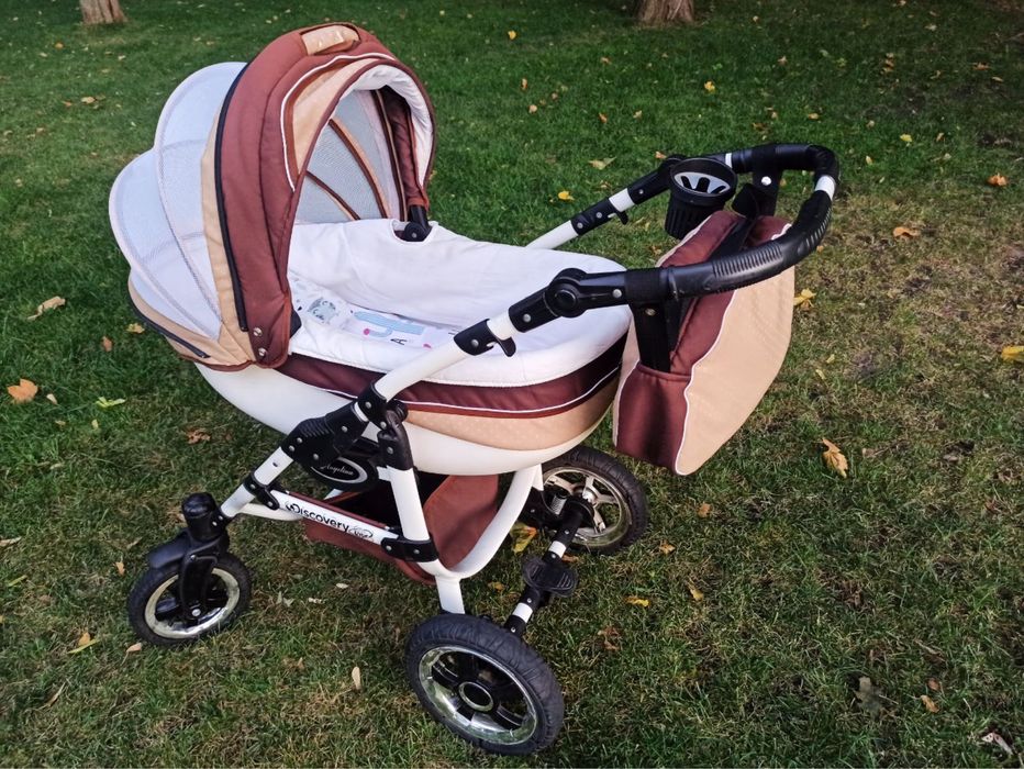 Продам коляску 2 в 1 .