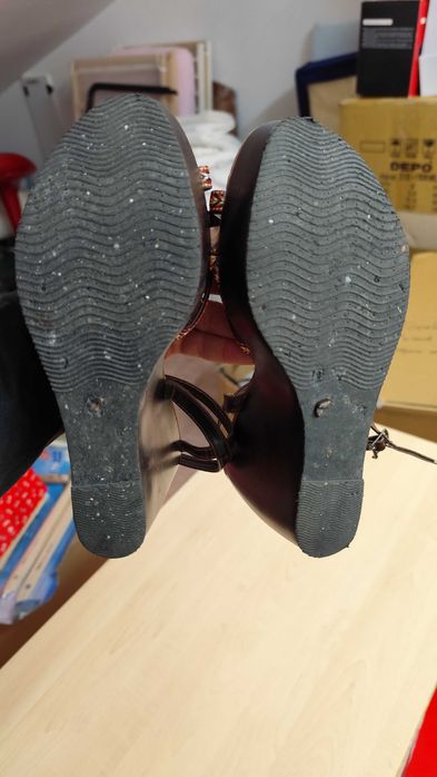 Sapatos Natura, tamanho 39