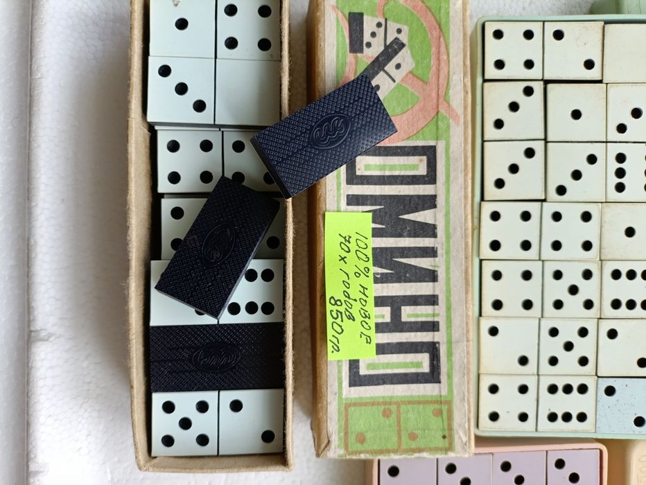 Домино производства СССР, Днепропетровск в пластиковой коробке,, состо