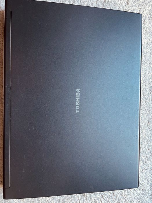 Laptop Toshiba Satelite U200