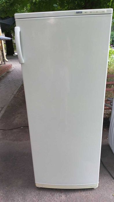 Морозильна камера Атлант б/у