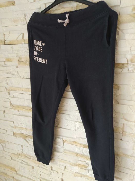 Spodnie dresowe r.146 bawełniane dziewczęce dresy