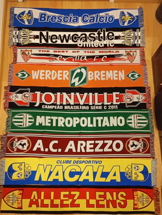 Cachecol - vários clubes de futebol internacionais novos, pede o teu!