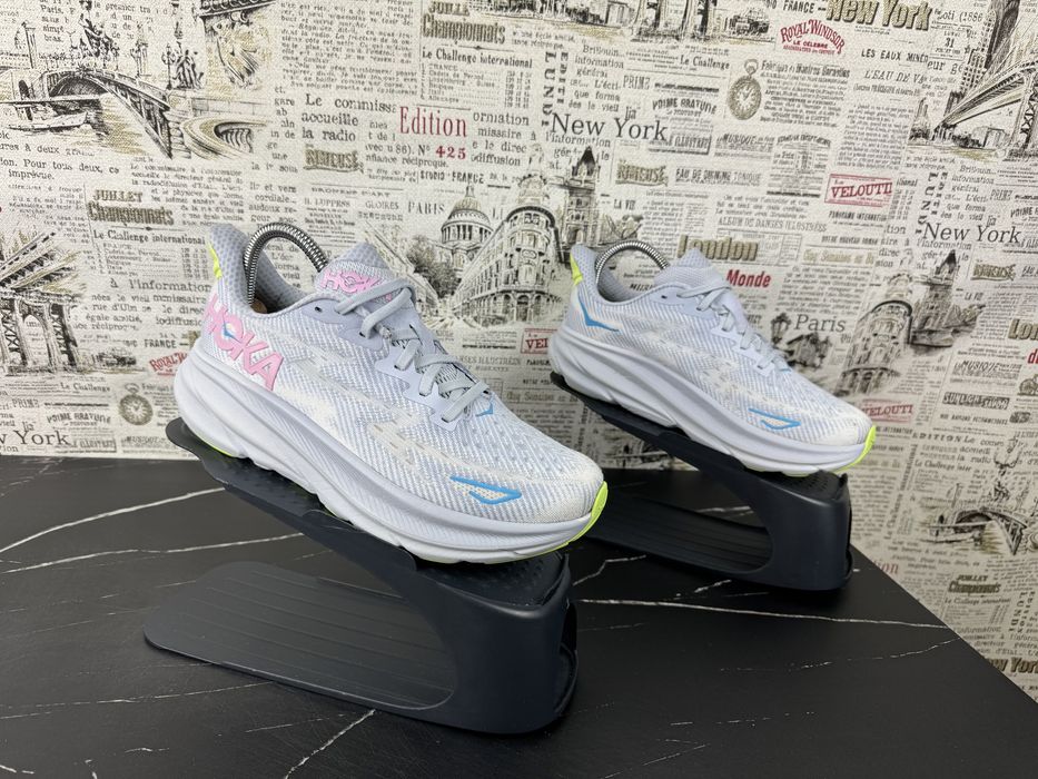 Оригінал Розмір 40 Кросівки Hoka One One Clifton 9 Взуття
