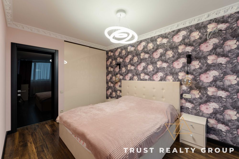 ЖК Лебединий, Ревуцького 40Г, S-80m. Нова, Позняки, Бажана