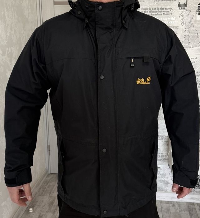 Продам куртку Jack  Wolfskin