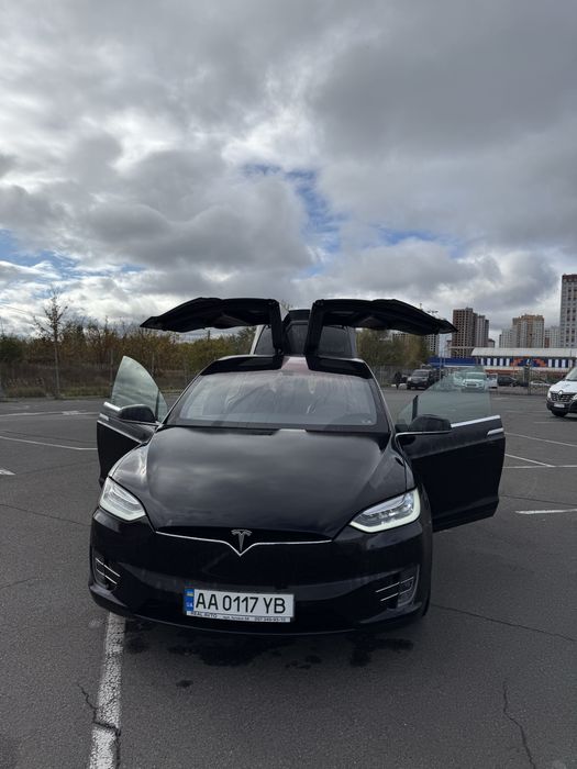 Тесла модел х 84км родного пробега