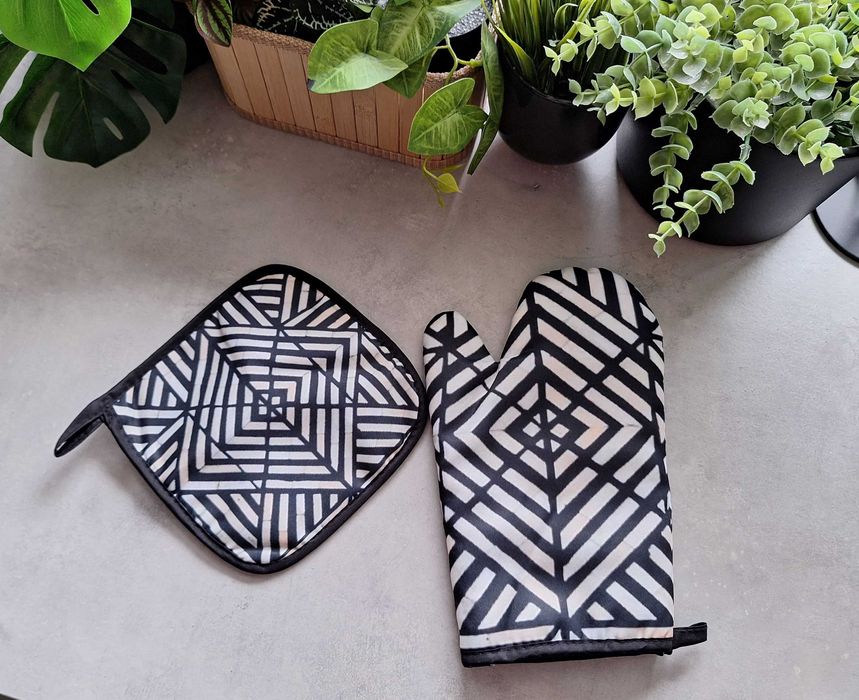 Zestaw kuchenny rękawica i łapka czarno-biała geometryczny wzór