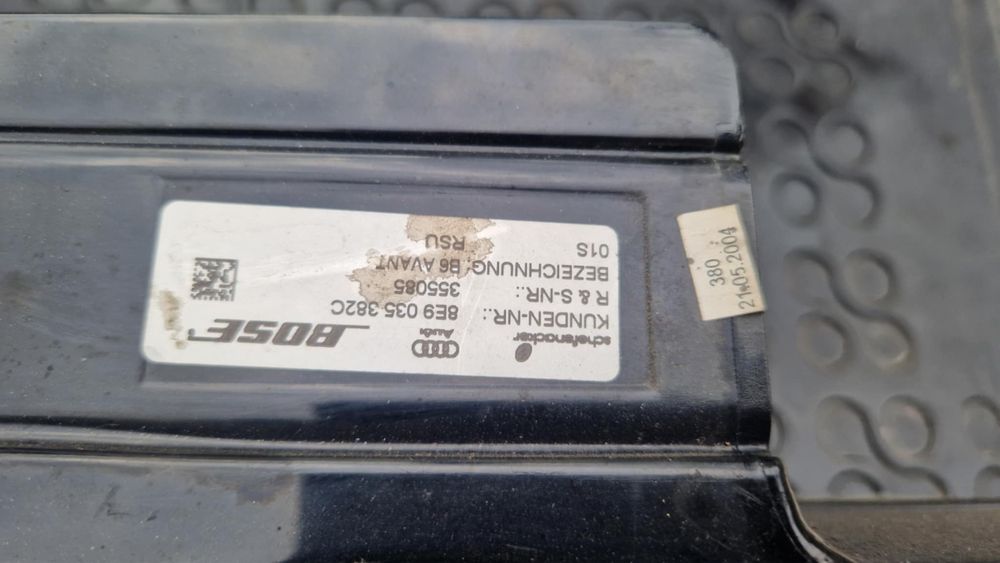 Subwoofer Bose + Głosniki Audi A4 B6