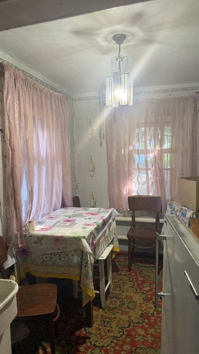Продам дом .Район 10 школы .Рассматриваем сертификат