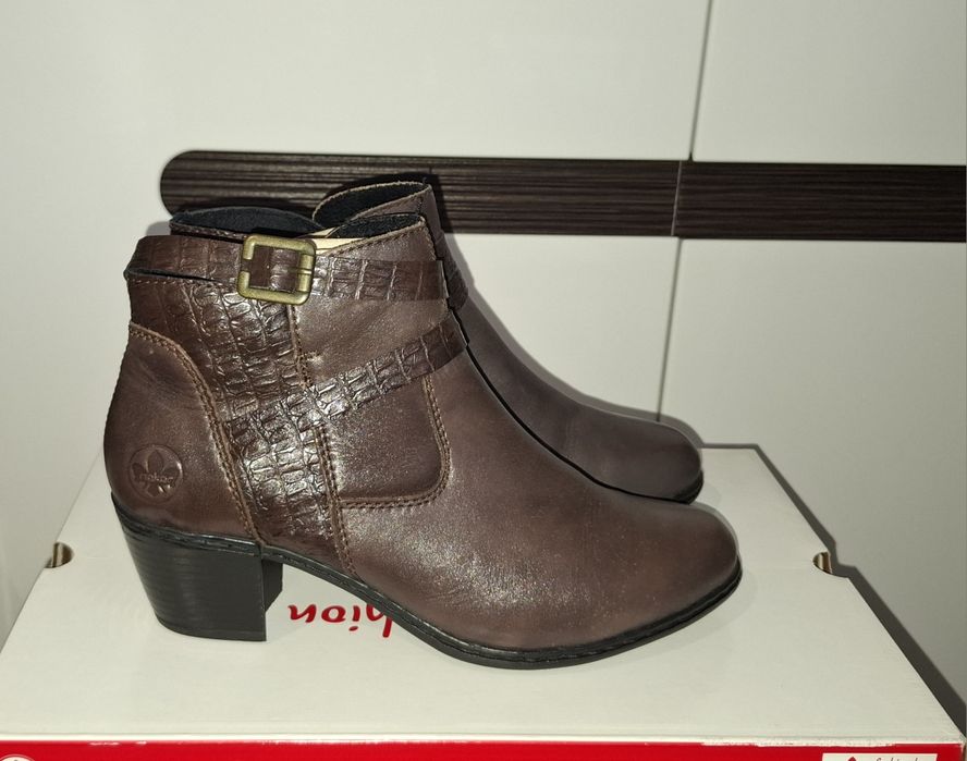 Botki riekier 39