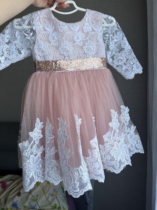Дитяча сукня святкова