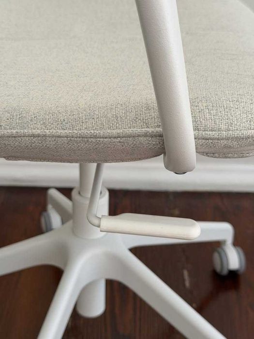 Ikea Trotten Sit/Stand Desk and Langfjall chair