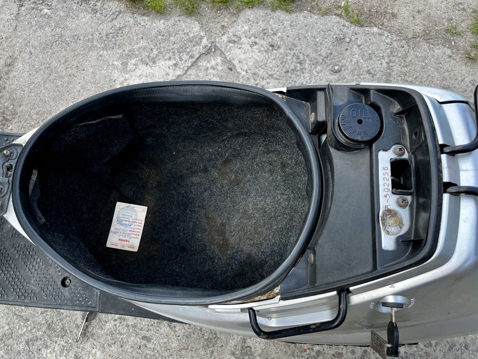 Suzuki Address V100