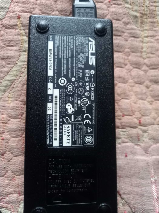 Блок живлення 19V-5A для ноутбуку  Asus