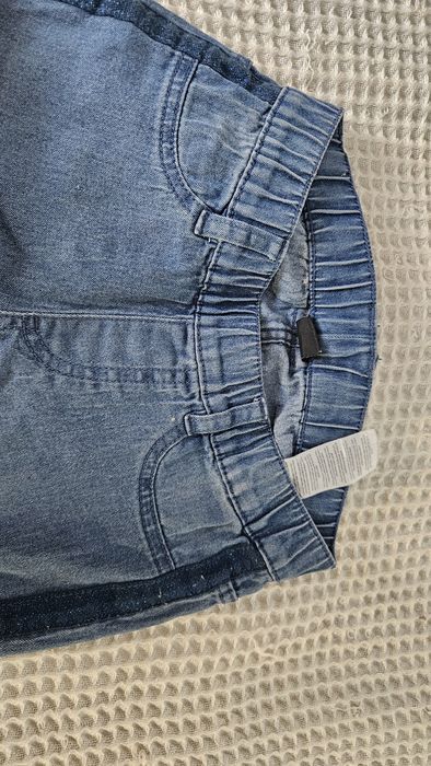 Spodnie jeans 146