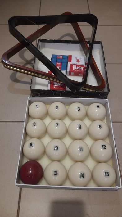 Бильярдные шары Арамит и простые 68.мм пирамида Кулі більярдні 57,2.мм