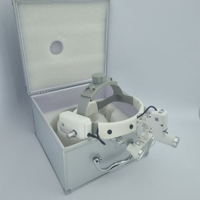 Стоматологические бинокуляры Стоматологічні бінокуляри З шоломом

підс