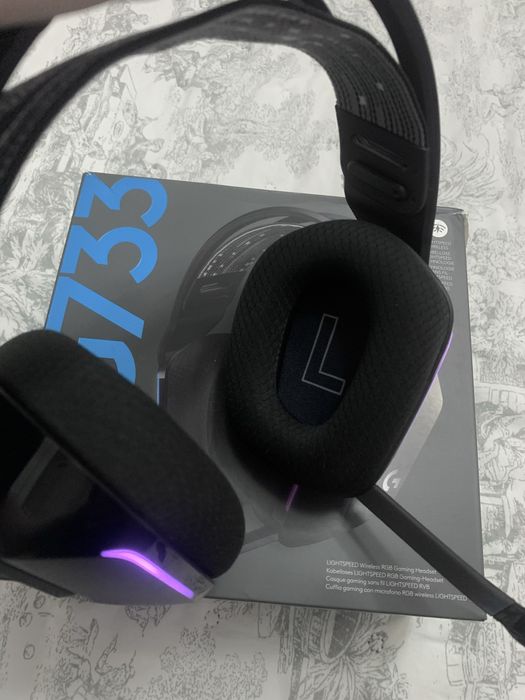 Logitech G733 в идеальном состоянии