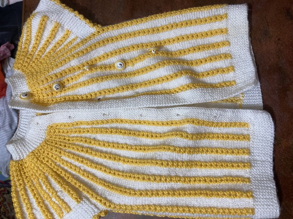 Продам на младенца одежку