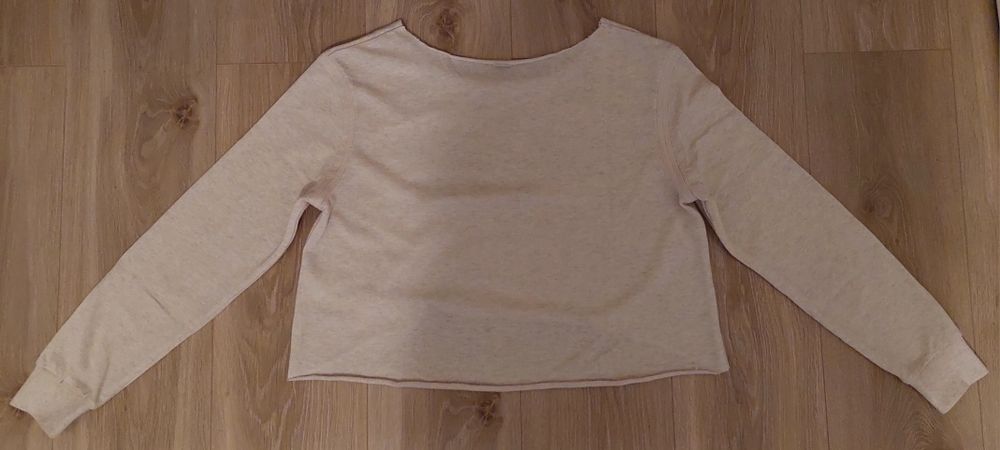 Krótka, cienka bluza