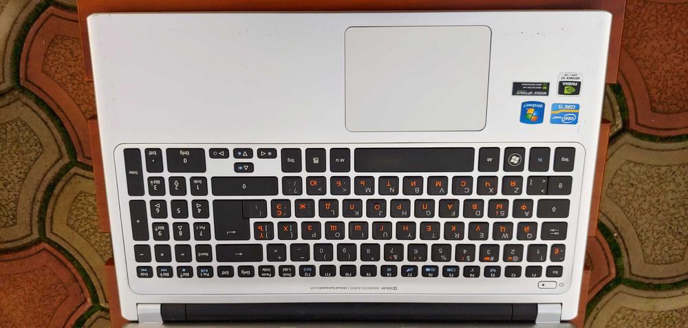 Ноутбук Acer Aspire V5-571G