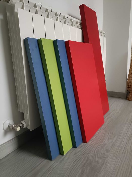 Prateleiras de parede com suportes